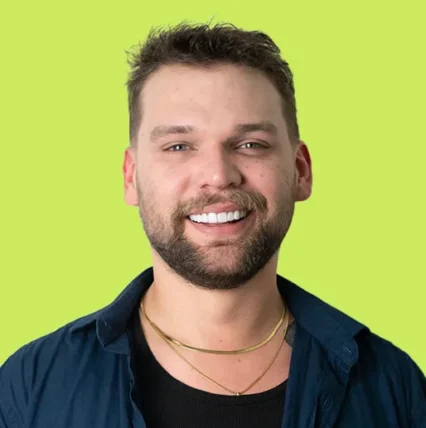 Médico veterinário Guilherme Sfendrych